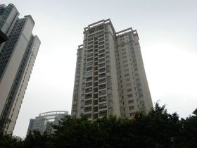 鸿益华府