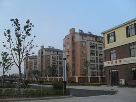 东城阳光府邸